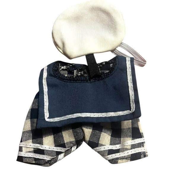 New! Labubu 2 Piece Plaid Navy Sailor Outfit fits most 17cm Labubus - Picture 2 of 2